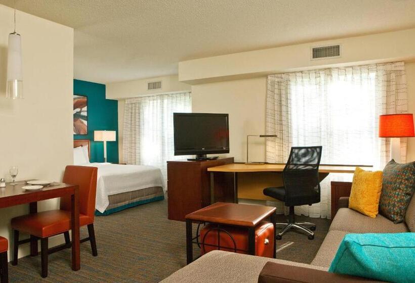 استودیوی استاندارد, Residence Inn Hartford Manchester