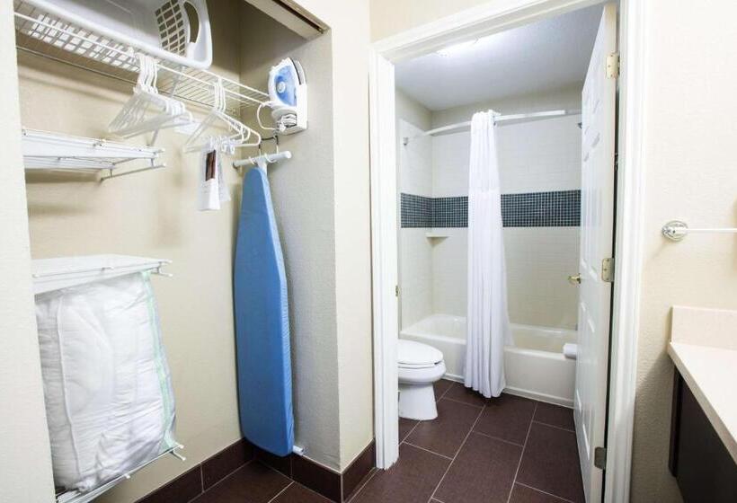 Suite Adapted for people with reduced mobility, Sonesta Es Suites Austin The Domain Area