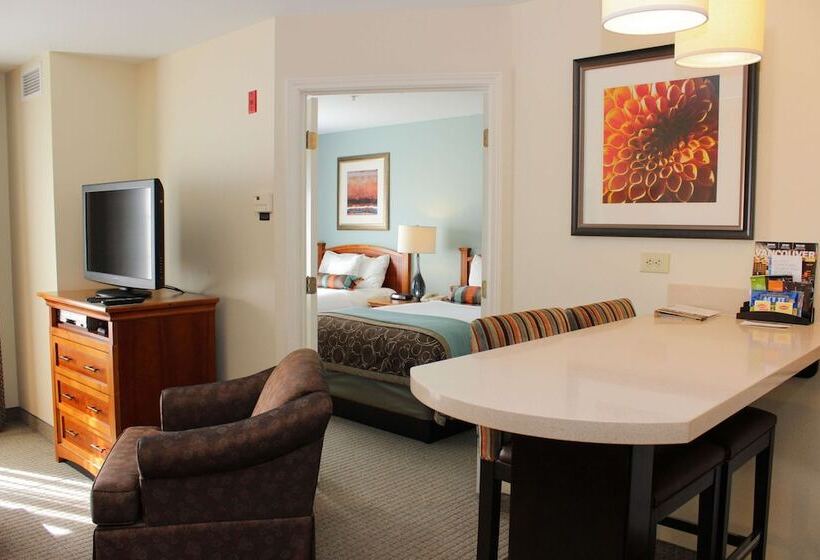 سوییت, Sonesta Es Suites Portland Vancouver 41st Street