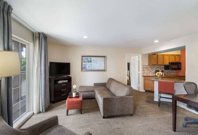 Suite Adapted for people with reduced mobility, Sonesta Es Suites Torrance Redondo Beach