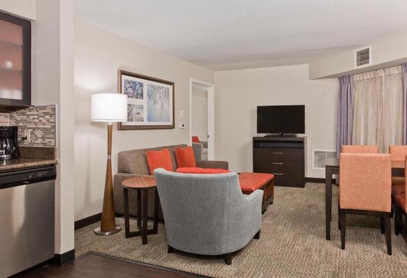 Suite Adaptée aux Personnes à Mobilité Réduite, Staybridge Suites Ballantyne