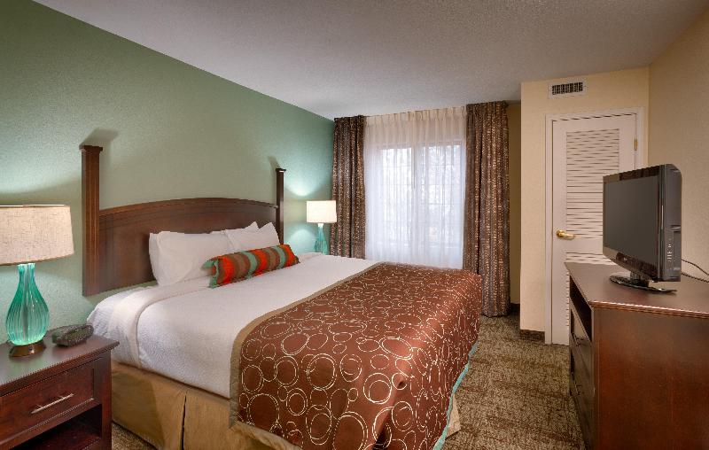 سوئیت با تخت بزرگ, Staybridge Suites Peoria Downtown, An Ihg