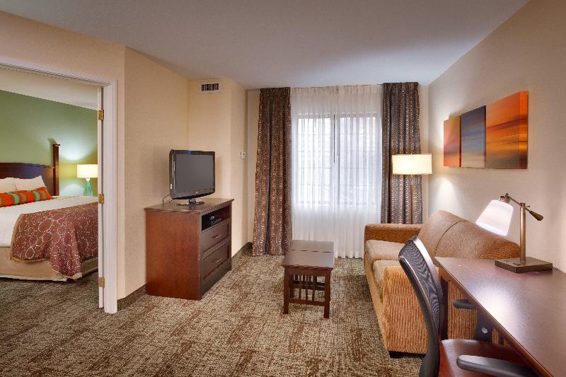 سوئیت با تخت بزرگ, Staybridge Suites Peoria Downtown, An Ihg