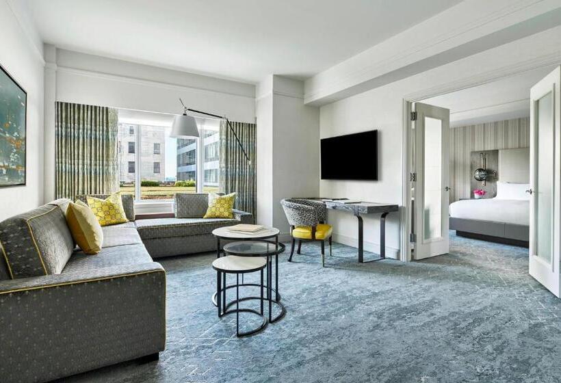 Executive Suite King Bed, The Ritzcarlton, Boston