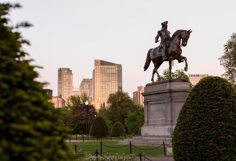 Suite Executivă, The Ritzcarlton, Boston