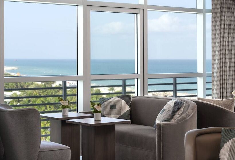 オーシャンビューのクラブルーム, The Ritzcarlton, South Beach
