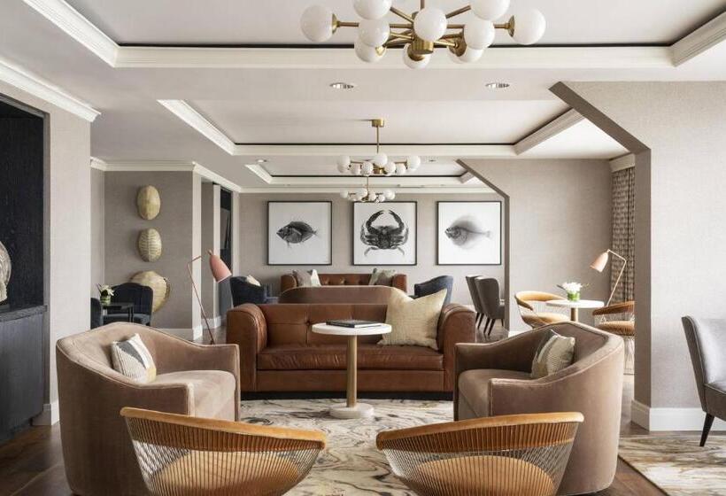 キングサイズベッドのクラブルーム, The Ritzcarlton, South Beach