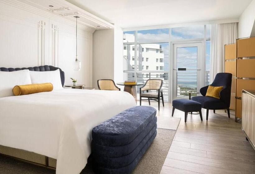 キングサイズベッドのクラブルーム, The Ritzcarlton, South Beach