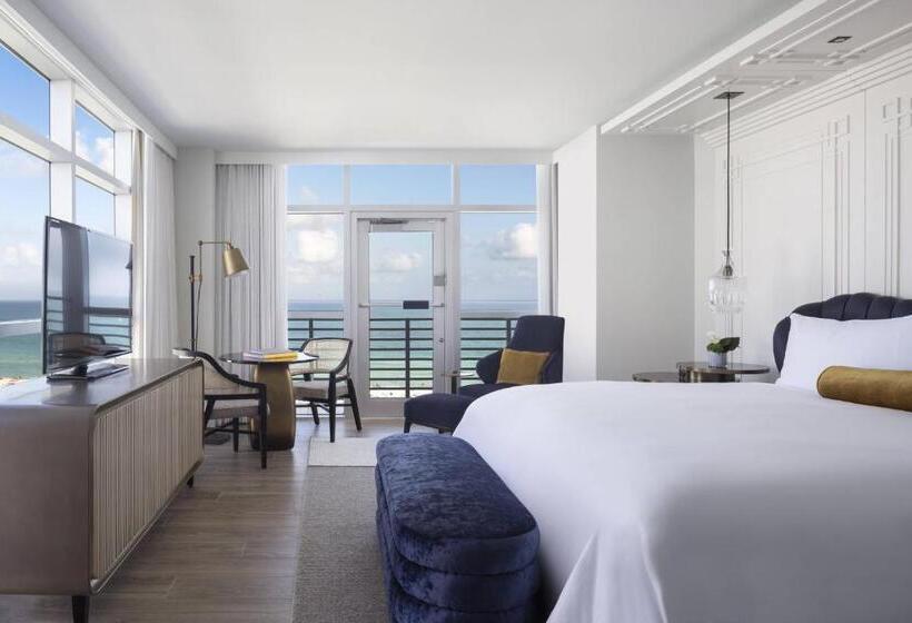 キングサイズベッドのクラブルーム, The Ritzcarlton, South Beach