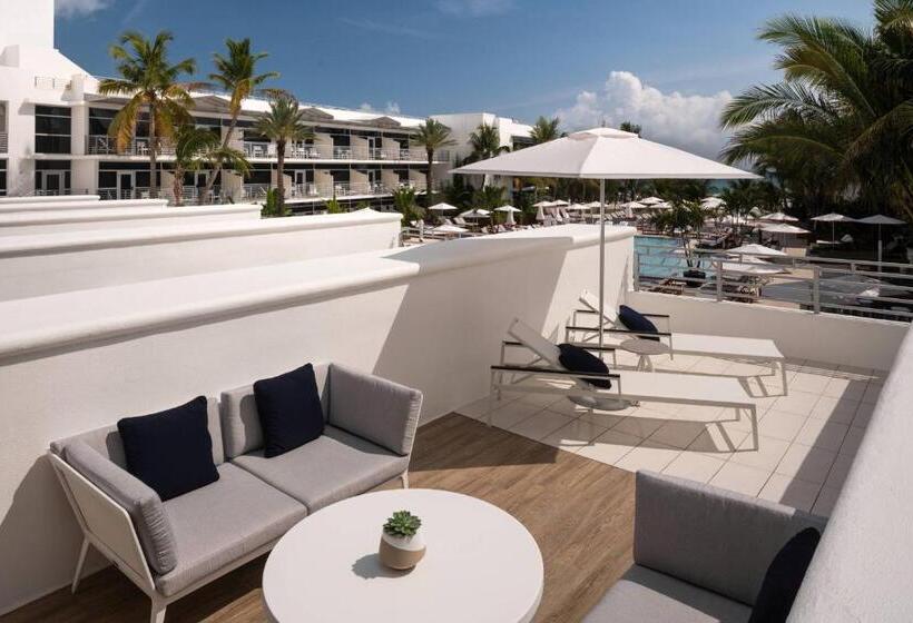 ２ダブルベッドのスタンダードルーム, The Ritzcarlton, South Beach