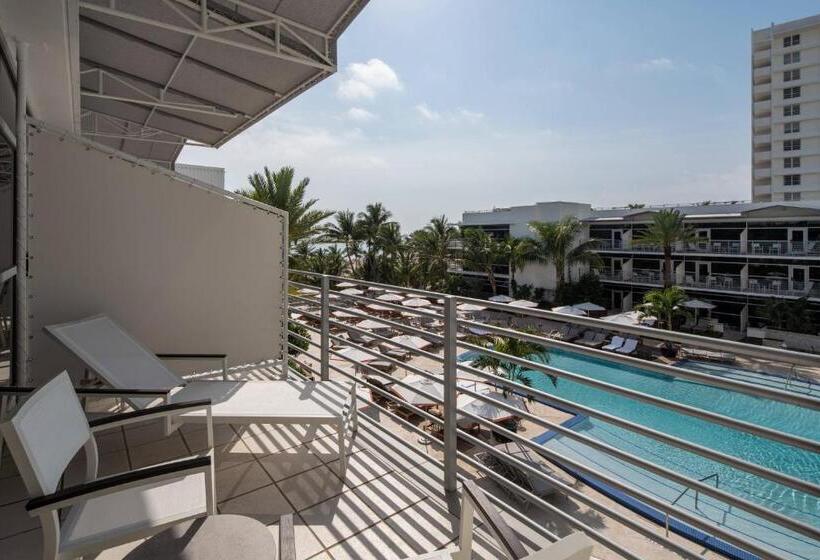 身障者適用キングサイズベッドルーム, The Ritzcarlton, South Beach