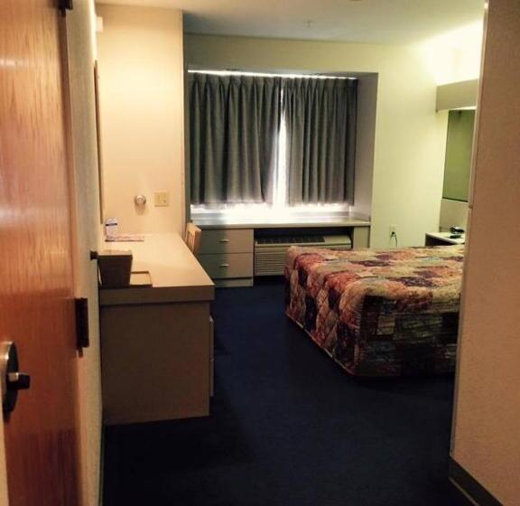 اتاق استاندارد برای معلولان, Microtel Inn By Wyndham Champaign