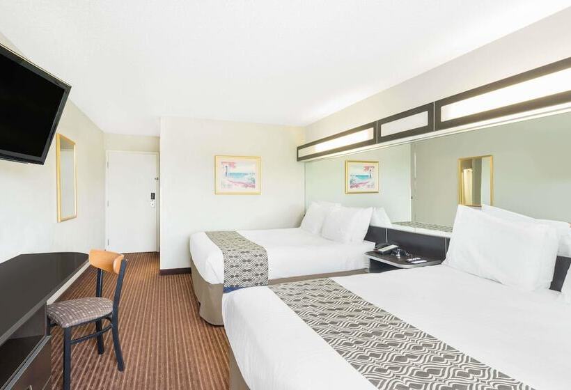 Standard Room Adapted for people with reduced mobility, Microtel Inn & Suites By Wyndham Bowling Green