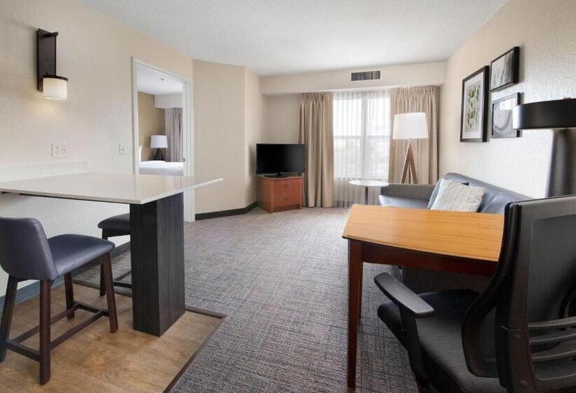 سوییت, Residence Inn By Marriott Rogers