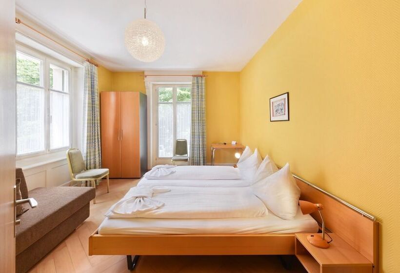 اتاق استاندارد سه نفره, Waldhotel Unspunnen