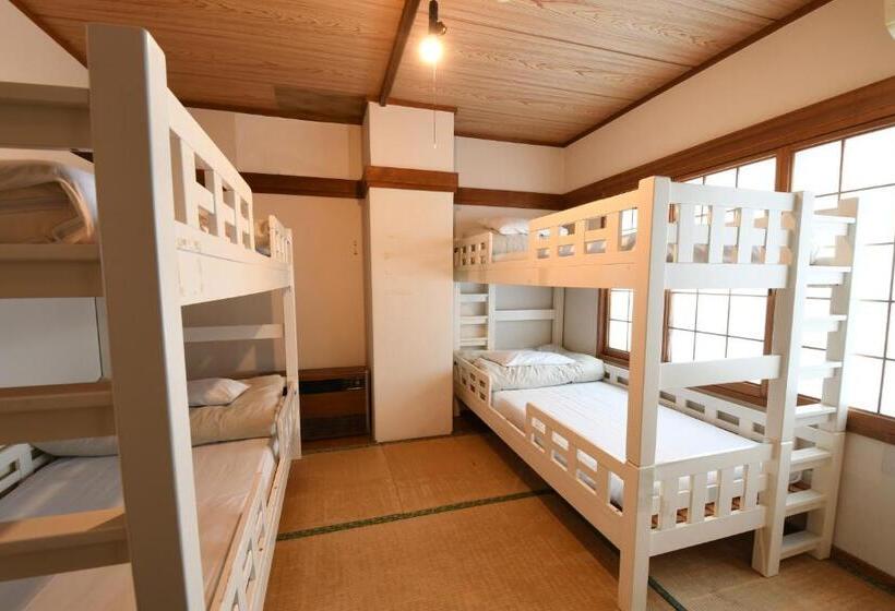 اتاق استاندارد چهارنفره با سرویس بهداشتی مشترک, Onsen Yado Hamayu Nagi