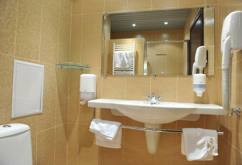 اتاق استاندارد با بالکن, Family Hotel Edia Sandanski