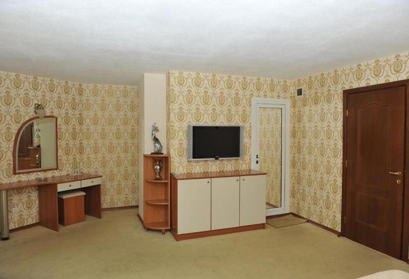 اتاق استاندارد با بالکن, Family Hotel Edia Sandanski
