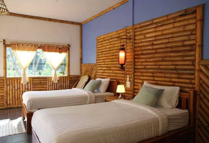 اتاق استاندارد با چشم‌انداز باغ, Mek Kiri Riverkwai Resort