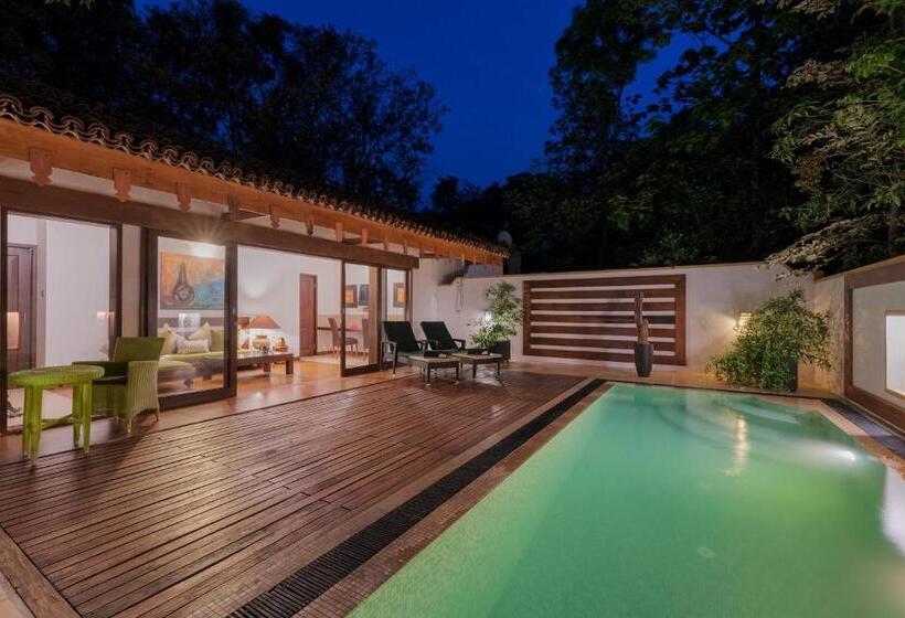 سوییت لوکس, Amaya Lake Dambulla