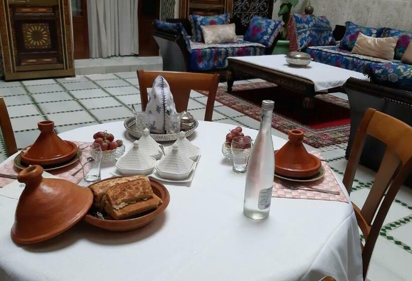 اتاق خانوادگی, Riad Alkatib Meknès