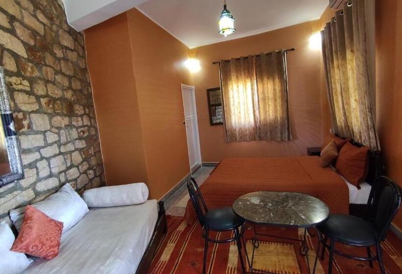 اتاق استاندارد سه تخته با چشم‌انداز باغ, Camping Le Soleil Tinghir