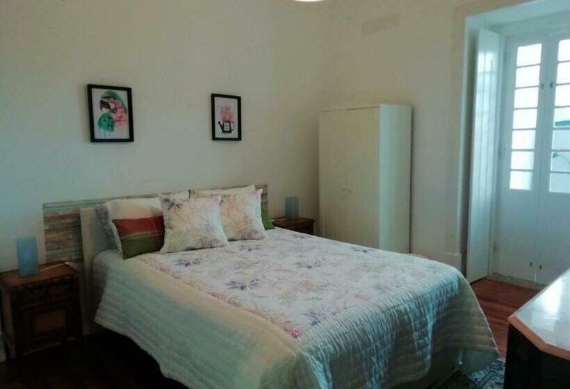 اتاق استاندارد با سرویس بهداشتی مشترک, Guest House Amoreiras