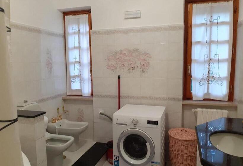 آپارتمان 1 خوابه با چشم‌انداز باغ, B&b Il Girasole   A Casa Di Ale
