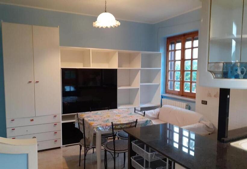 آپارتمان 1 خوابه با چشم‌انداز باغ, B&b Il Girasole   A Casa Di Ale