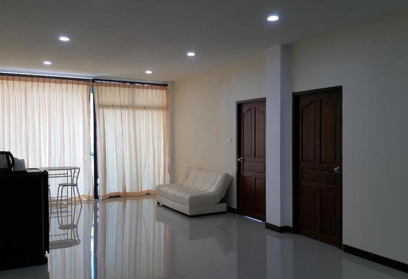 Family Suite, Charoensuk Grand