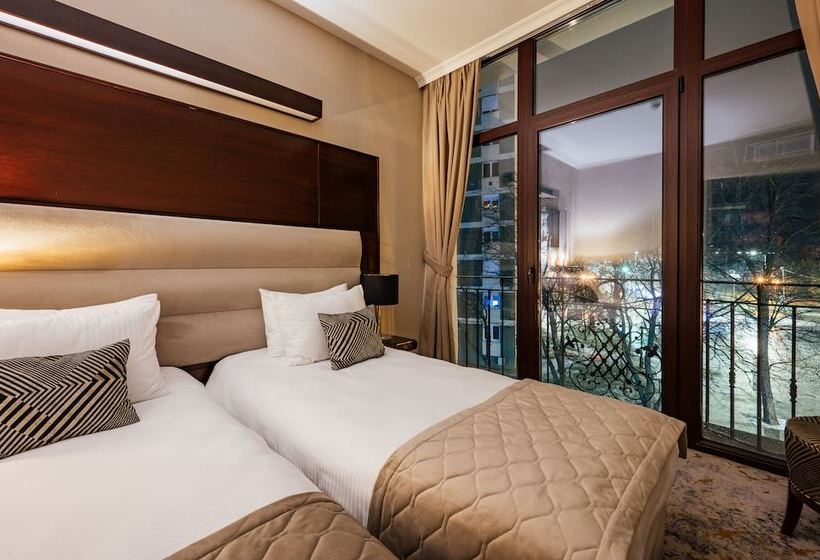 اتاق استاندارد, L`art Hotel Carei