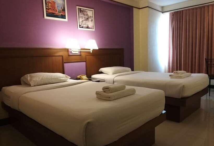 اتاق لوکس, Songphanburi