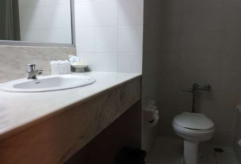 اتاق استاندارد, Songphanburi