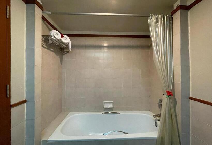 اتاق استاندارد, Songphanburi