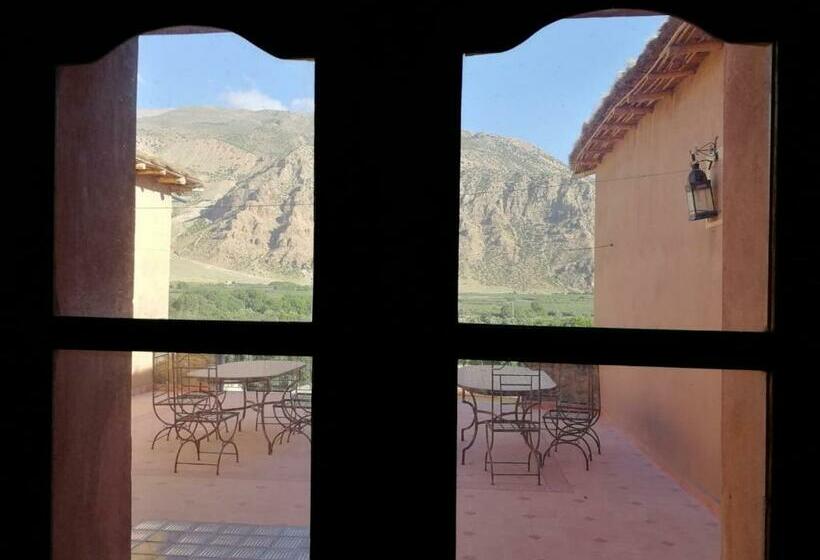 اتاق استاندارد با چشم‌انداز کوهستان, Kasbah Ait Bouguemez