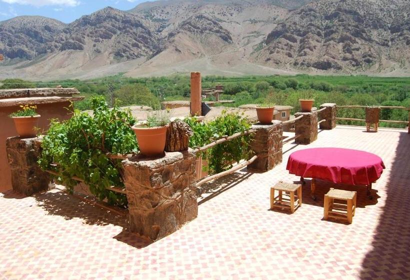 اتاق استاندارد سه نفره, Kasbah Ait Bouguemez