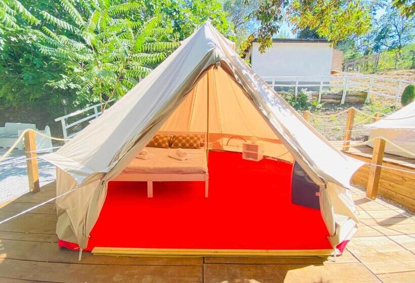 چادر با خدمات رفاهی استاندارد, B&b Lao