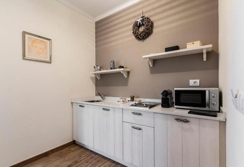 سوییت جونیور با چشم‌انداز استخر, Alta Villa The Countryhouse Adults Only Boutique Bnb