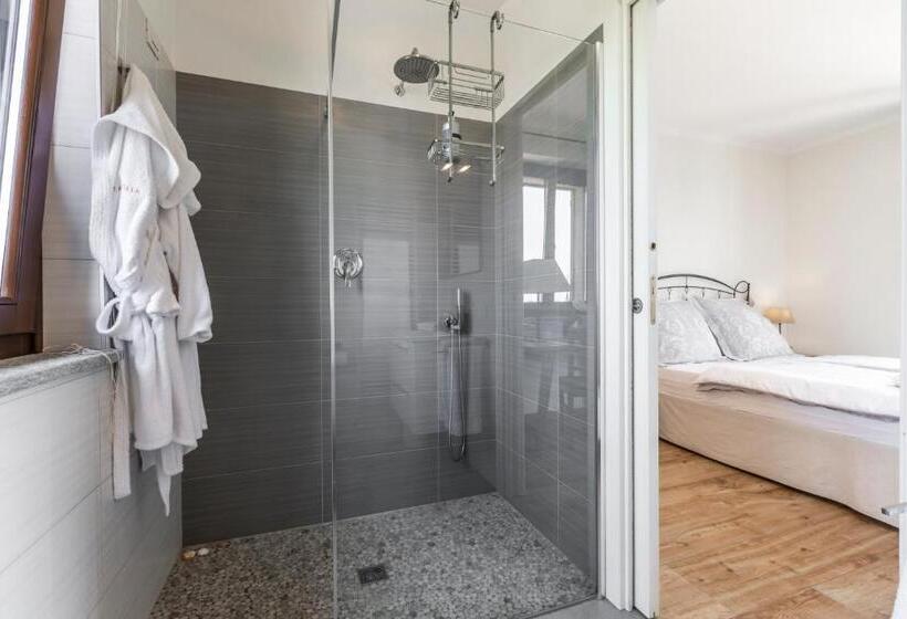 سوییت جونیور با چشم‌انداز استخر, Alta Villa The Countryhouse Adults Only Boutique Bnb