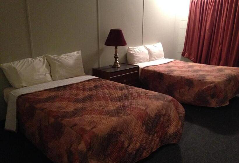 اتاق لوکس, Macklin Motor Inn