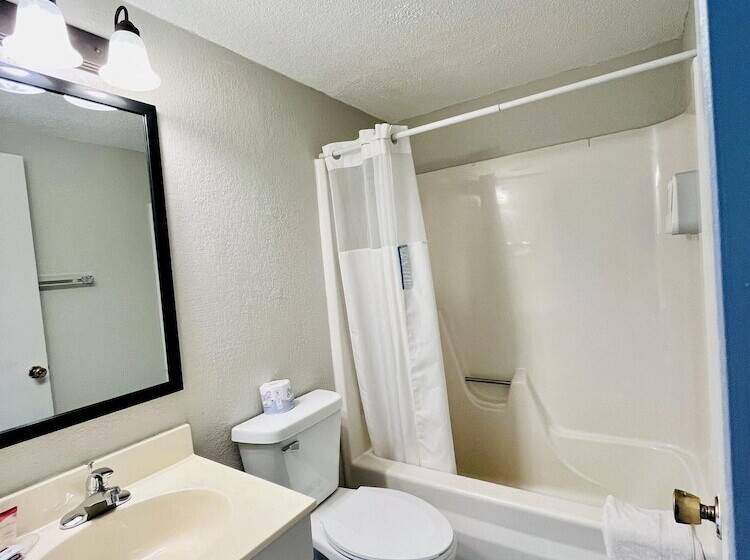 اتاق استاندارد با 2 تخت دوبل, Sauk River Inn & Suites, A Travelodge By Wyndham
