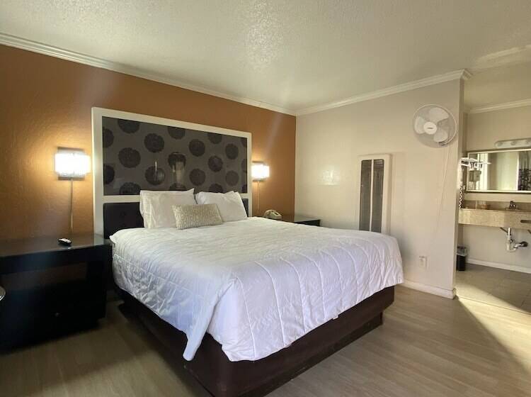اتاق استاندارد, Budget Inn At The Heavenly Gondola