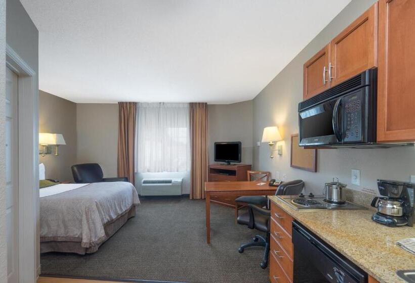 Suite Adaptada para personas con movilidad reducida, Candlewood Suites New Bern