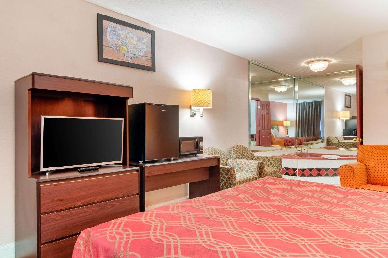 اتاق استاندارد با تخت بزرگ, Econo Lodge