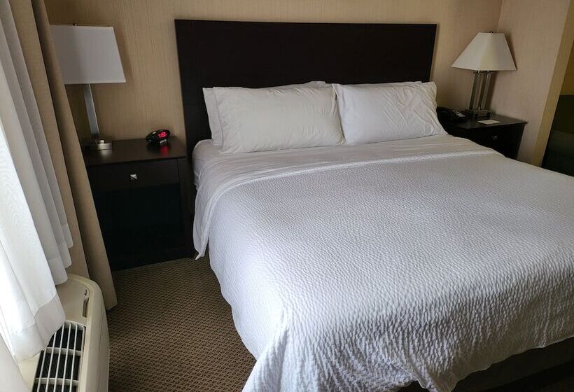 Suite, Holiday Inn Express  & Suites Tipp City