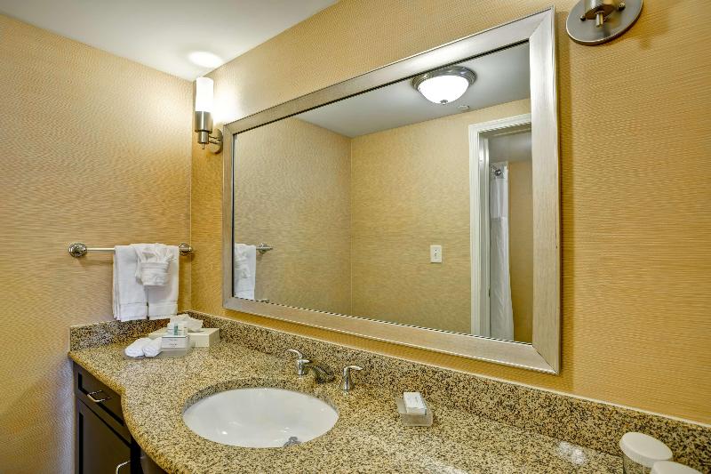 سوئیت با تخت بزرگ, Holiday Inn Express Hotel & Suites Tipp City, An Ihg