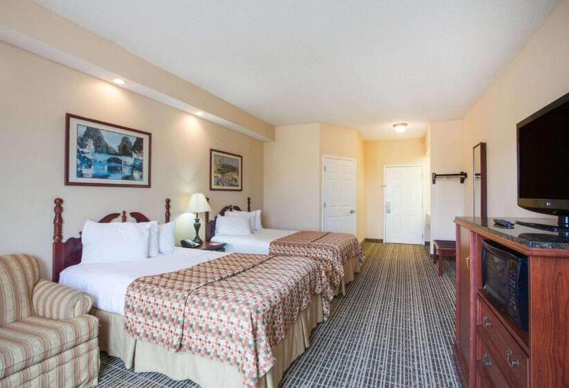 Deluxe Room Adapted for people with reduced mobility, Howard Johnson By Wyndham Jackson