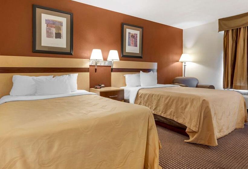 Standard Room 2 Double Beds, Quality Inn And Suites South/obetz