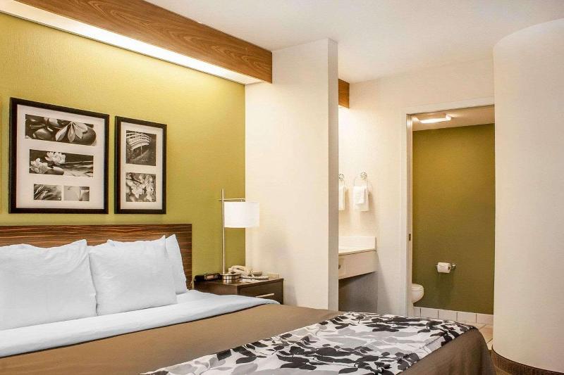 سوئیت با تخت بزرگ, Sleep Inn Sea Tac Airport