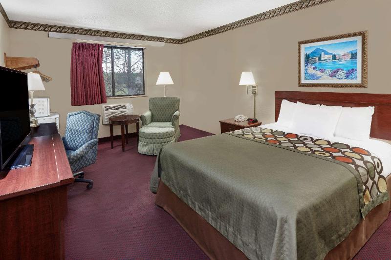 اتاق استاندارد با تخت دو نفره بزرگ, Super 8 By Wyndham Greenville